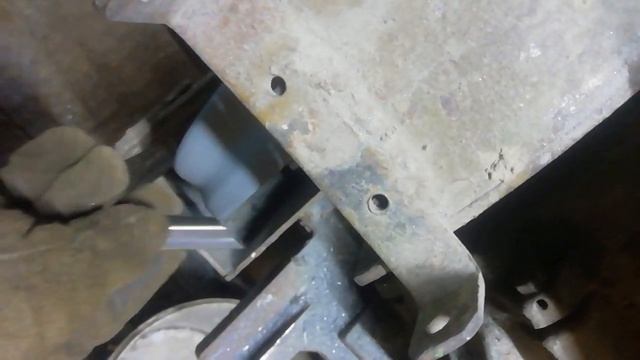 Стачивание заусенцев профильной трубы КСМ