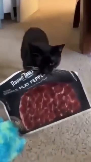 Я просил подать мне рыбку пожирнее,да ещё впридачу икорки краснее.