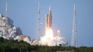 Впервые за полвека люди летят к Луне! Миссия Артемида 2.