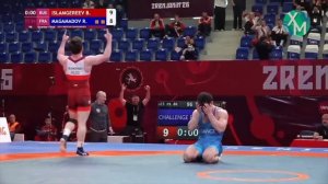 Бозигит Исламгереев встретился с юными спортсменами Ханты-Мансийска