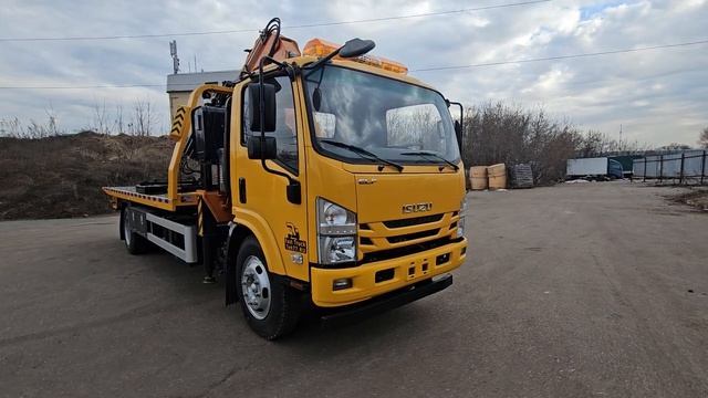 Автоэвакуатор2  ISUZU ELF с автомобильным манипулятором КМУ XCMG HUBEY 4000кг, 6300кг, 10000кг 2026