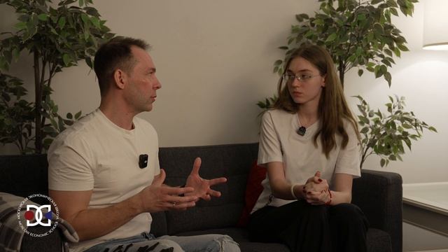 Интервью с Егором Апполоновым