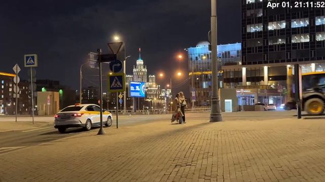 Москва: темп живого города — пешеходный стрим по центру | прямой эфир