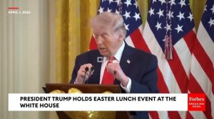 Трамп показал как жена Макрона его избивала. На что Макрон обиделся 🤣