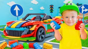 Адам изучает Правила Дорожного Движения