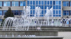 Анапа встречает тепло: после зимней «спячки» в городе «запели» фонтаны