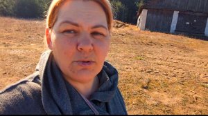 Хорошая погода.Вышла прогуляться.