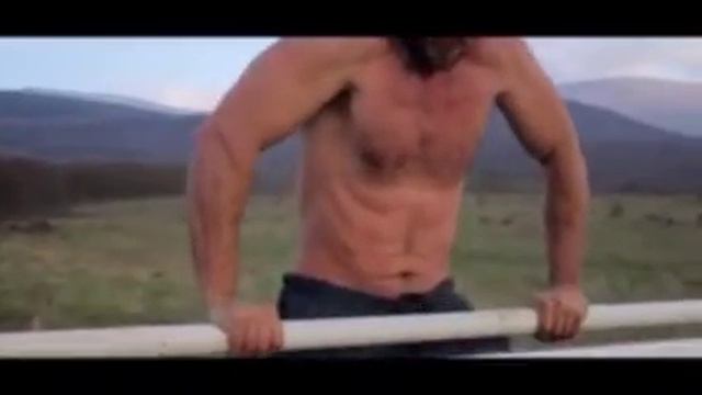 Отжимания на брусьях которые стоит попробовать