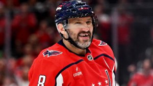 Александр Овечкин стал ЛУЧШИМ снайпером в истории хоккея!  1107 ШАЙБ!