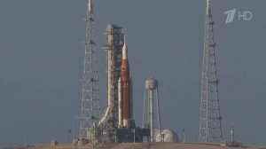 К Луне отправился космический корабль "Орион" с четырьмя астронавтами на борту.