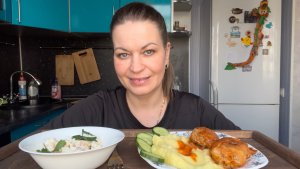 МУКБАНГ ГОЛУБЦЫ С ПЮРЕ/САЛАТ С КРЕВЕТКАМИ/MUKBANG ЕДА ОБЖОР