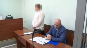 Бывший чиновник признал, что каждый месяц брал по 140 - 380 тысяч рублей у семьи Фероянов