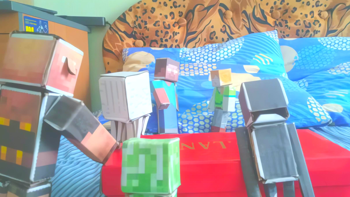 бумажный Майнкрафт 2 сезон 35 серия что скрывает Херобрин и Алексбрин?