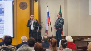 Руководитель контакт-центра АО «Сетевая компания» Зульфат  МИНГАЛИЕВ на презентации № 4 журнала.