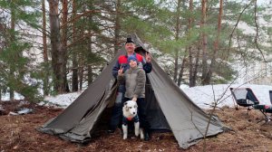 Палатка типи с печкой, ставим в лесу