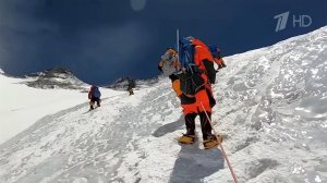 В Непале гиды травили альпинистов ради дорогостоящих спасательных операций.