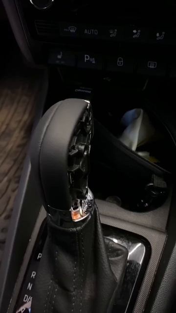 Volkswagen Polo 6. Перетяжка ручки кпп