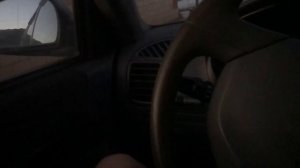 Сидеть машину