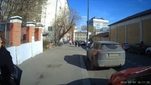 Нижняя Сыромятническая улица.