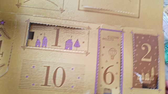 Распаковка бюджетного адвент-календаря.
Содержимое в конце.