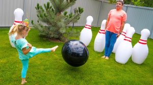 Настя готовит сюрприз на день рождения папы и дарит подарок