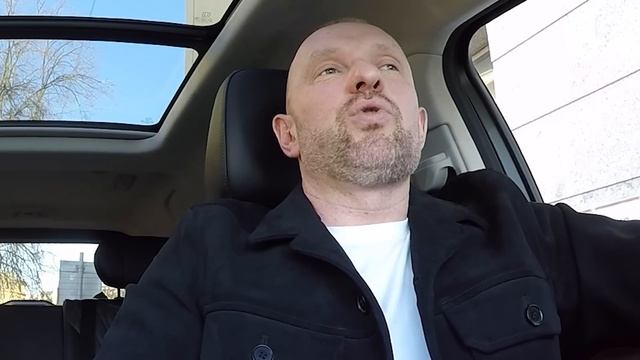 Блондинка СЛОМАЛА систему… Таксист в полном ШОКЕ!