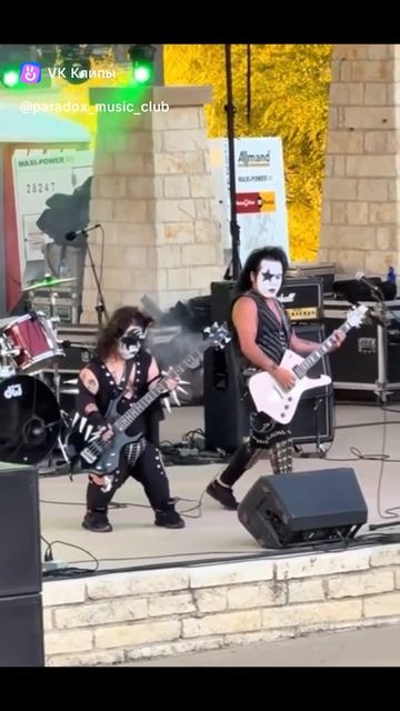 мини группа kiss