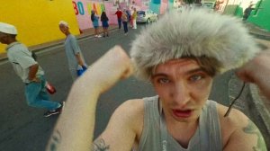 Рэпер MAYOT представил свежее видео на трек «Им это надо»