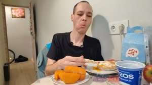 Мукбанг: ужин, запечённая тыква бутерброд, греческий йогурт.