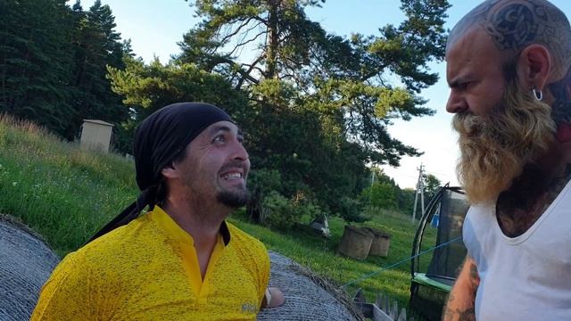 Лысая бошка дай пирожка