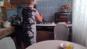 Жизнь пенсионеров.Всего помаленьку.