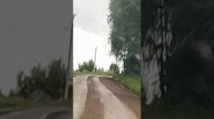 "СОШЕДШИЕ С НЕБЕС" автор Александр Савушкин. 
Новая авторская песня.