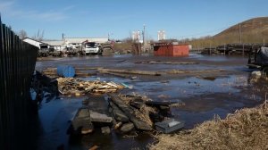 ПО УЛИЦАМ НА ЛОДКЕ: СНОВА ЗАТОПИЛО СНТ «ЧЕРЕМУШКИ»