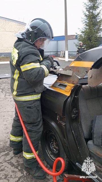 О ликвидации последствий ДТП сотрудниками МЧС России мчс рекомендации shorts тренды огонь