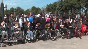 300 участников поддержали День аутизма в Махачкале