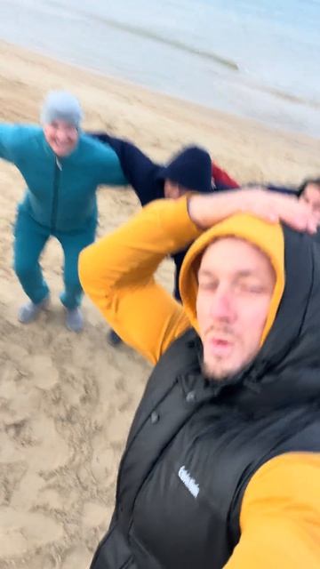 МУЖИКИ ЗАНОВО УЧАТСЯ ДРУЖИТЬ