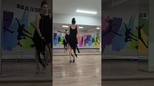 49) Техника Джайв - основной шаг, смена мест, муч, удар бедром