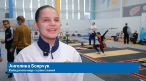 В МУРАВЛЕНКО ОПРЕДЕЛИЛИ СИЛЬНЕЙШИХ ТЯЖЕЛОАТЛЕТОВ ЯМАЛА