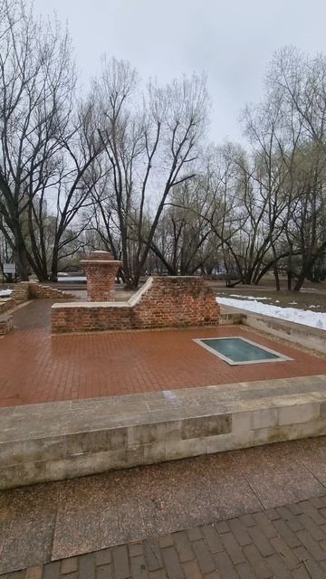 Фрагменты Служебного корпуса Воронцовской усадьбы в Москве