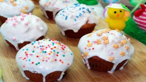 Пасхальные кексы на сметане с цукатами