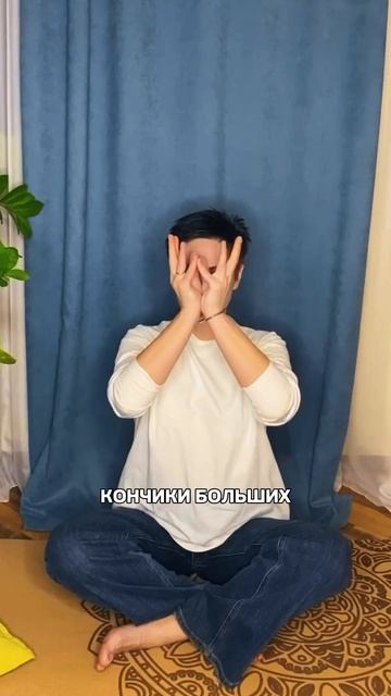 Полнолуние, которое называют Розовой Луной.