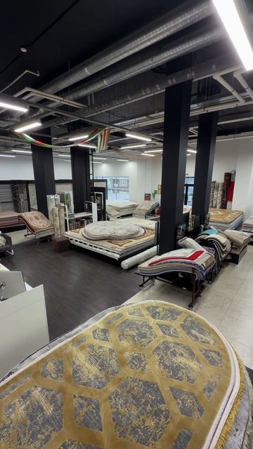 В апреле Молния залетела в магазин 😱