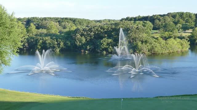 Плавающий фонтан Aqua Control серии Combo с насадкой Tiara