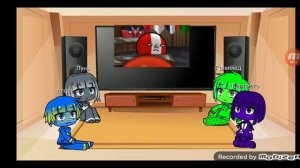 Реакция спутников  на серию Земля движется к Солнцу