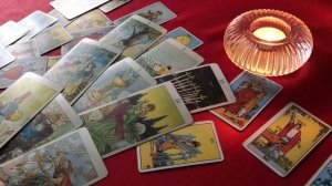 Как мужчина настроен сейчас по отношению к вам? Гадание Таро