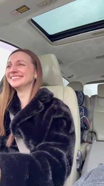 Тренд 2026 бондаринки «возьми телефон детка»