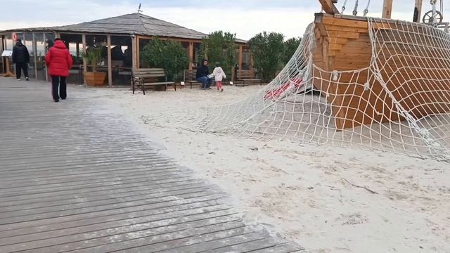 Сочи Адлер 2 апреля Шикарный пляж Сочифорния у реки Мзымта! Сауна у моря Обстановка в Сочи 2026