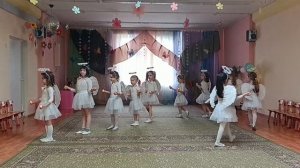 "Белые ангелы". Танцевальная студия "Карамельки".