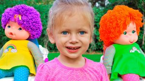 Детская песенка о малышке и ее куклах от Майи и Маши+Веселые детские сборники