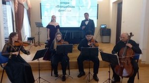 Моцарт, Дуэт Папагено и Папагены из оперы ''Волшебная флейта'' -поют Р. Желновачев, А. Ильина